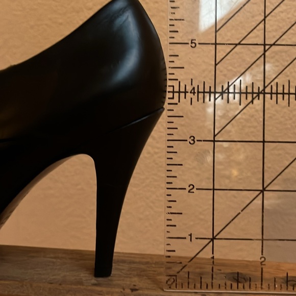 Aerin Pembroke Leather Booties size 6.5 - Picture 6 of 11